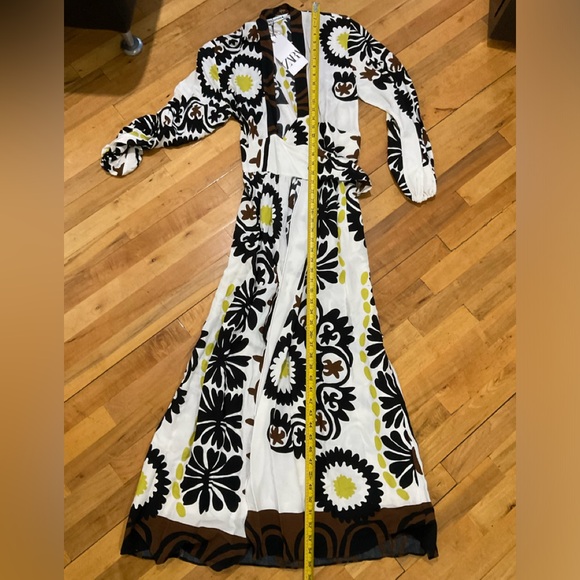 ZARA  PRINTED WRAP DRESS ECRU SIZE S BLOGGERS FAVORITE 💕 ❤️ - Picture 12 of 16